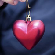 「恋爱技巧」比“草莓”